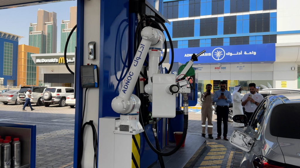 Robots at the gas station? UAE launches an AI-powered fueling arm